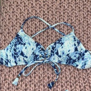 Victoria’s Secret bikini top